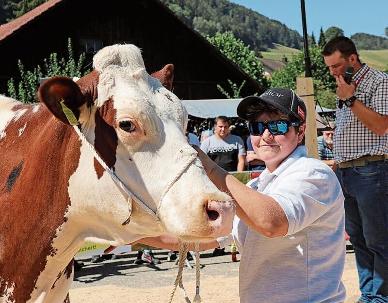 «Ich bin seit wohl 15 Jahren als Helferin dabei an der Zuchtviehauktion Langenbruck», sagte Tabea Berger, Eptingen.Foto: b. bentolila