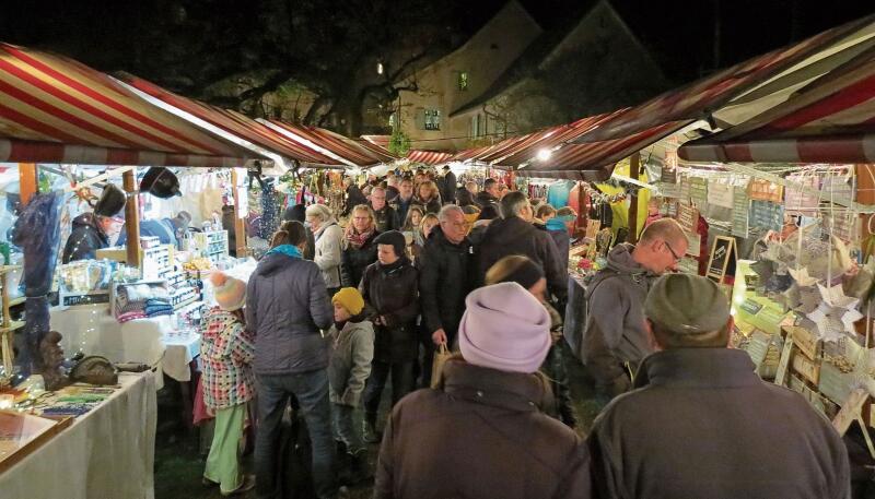 Zeitweise gab es in der Allee fast kein Durchkommen.Fotos: S. van Riemsdijk