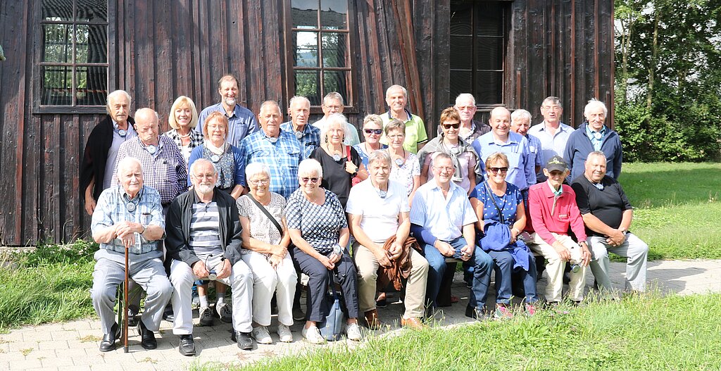 Ehrenmitglieder des Schweizerischen Schafzuchtverbands auf Reise im Baselbiet – und in der Saline Riburg. Fotos: B. Bentolila
